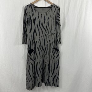 MxM Matthildur Gray Zebra Print Lagenlook Artsy Midi Dress Womens Sz M